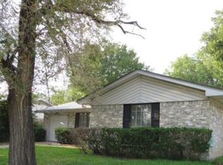 9415 Frostwood St, Dallas, TX 75217