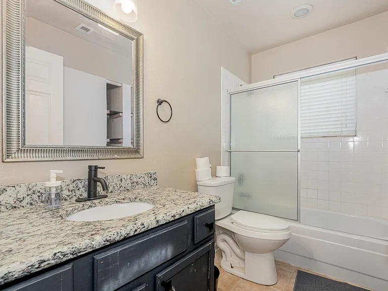 Summit Dr — Photo 6