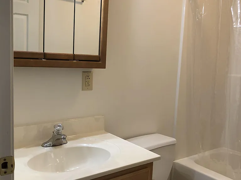 431 Main St — Photo 11