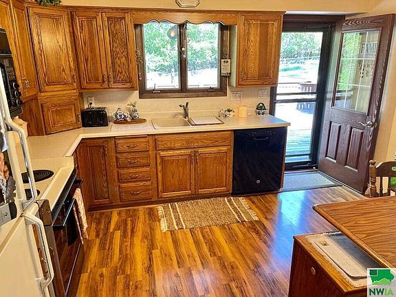 5th image of 3308 Pawnee Pl
