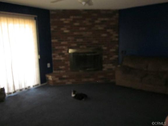 5th image of 952 Elm Ave