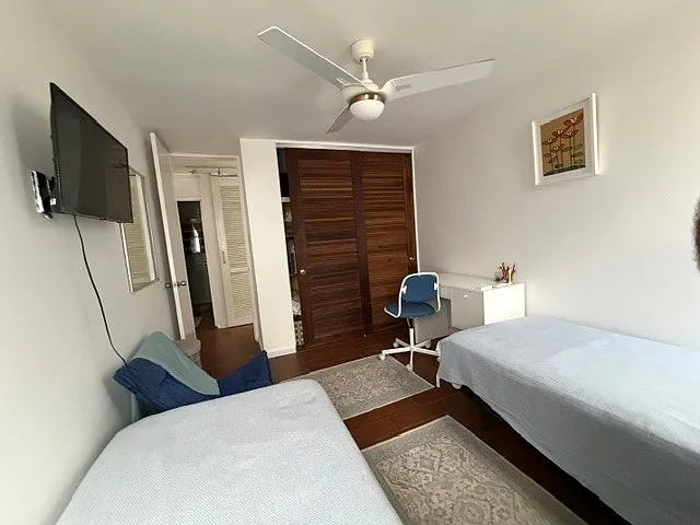 Guest room toward closet