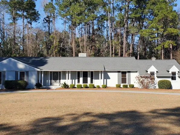 534 Prince Ave, Swainsboro, GA 30401