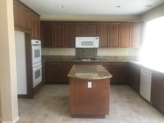 3rd image of 24355 Mira Vista St