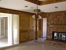 4th image of 301 Carolyn Dr