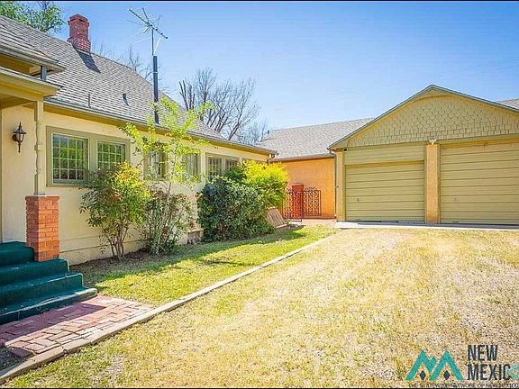 3rd image of 406 S Lea Ave