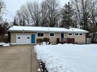 5705 Perrine Rd, Midland, MI 48640