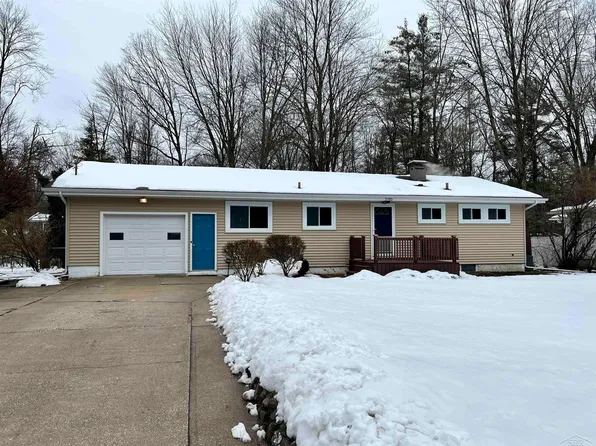 5705 Perrine Rd, Midland, MI 48640