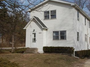 4501 Winchester Ave, Lisle, IL