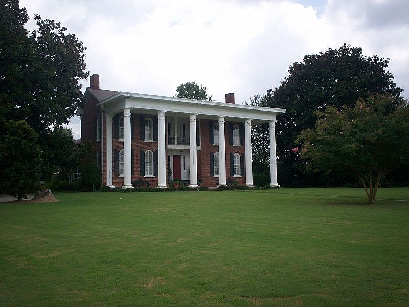 2nd image of 440 Parker Rd