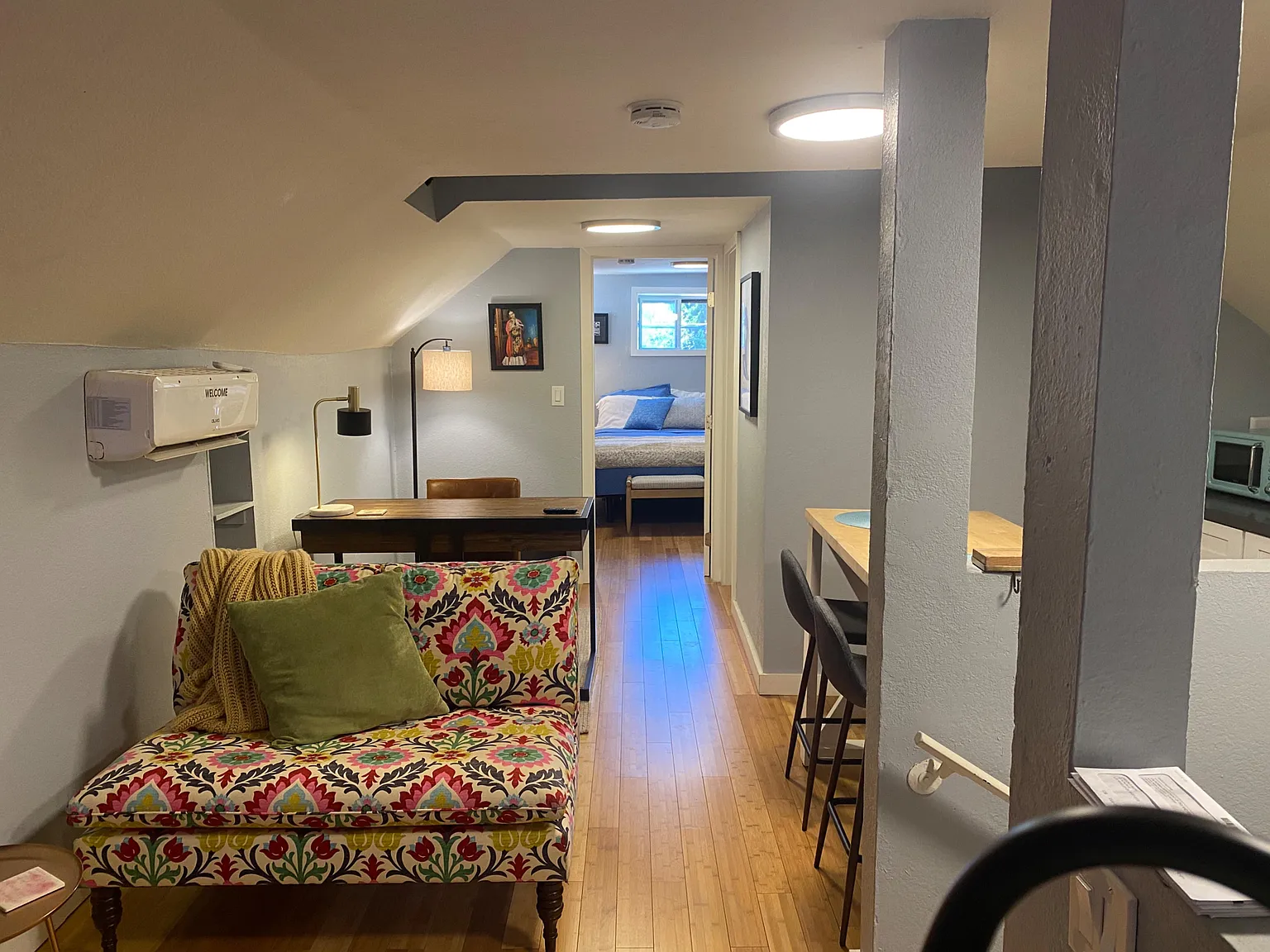 4 bed, 5.0 bath, 1250 sqft, $1,992 — Photo 1