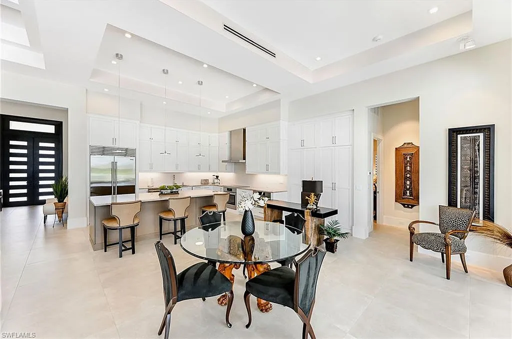 3 bed, 3.5 bath, 3045 sqft, $40,000 — Photo 4