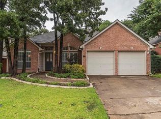 2103 Knoll Ridge Ct, Corinth, TX 76210