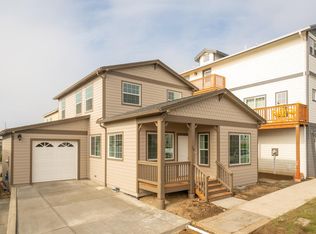 710 W Olive St, Newport, OR 97365