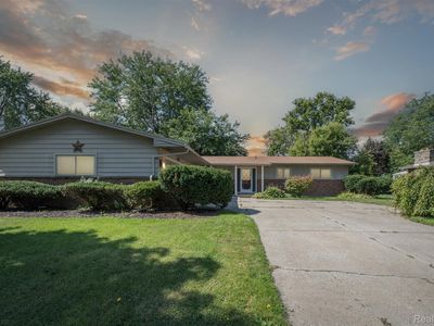 3196 Red Barn Rd, Flint, MI, 48507