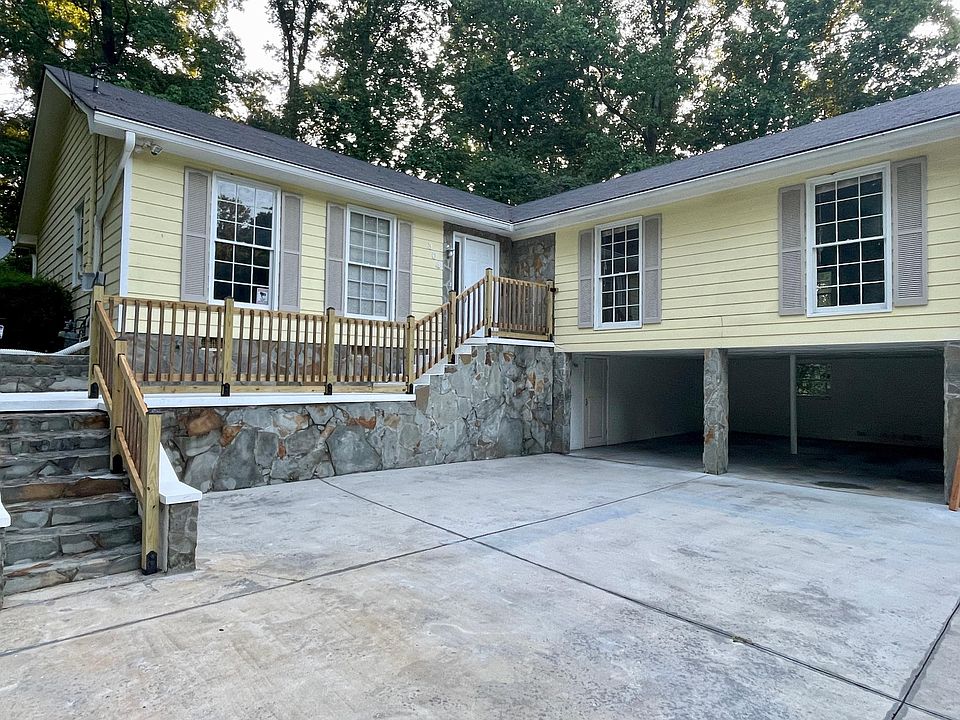 1st image of 304 Willis Wilder Dr
