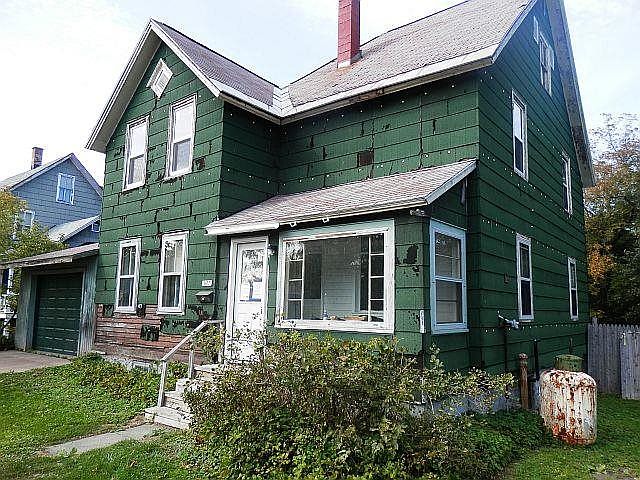 2nd image of 56771 Hecla St