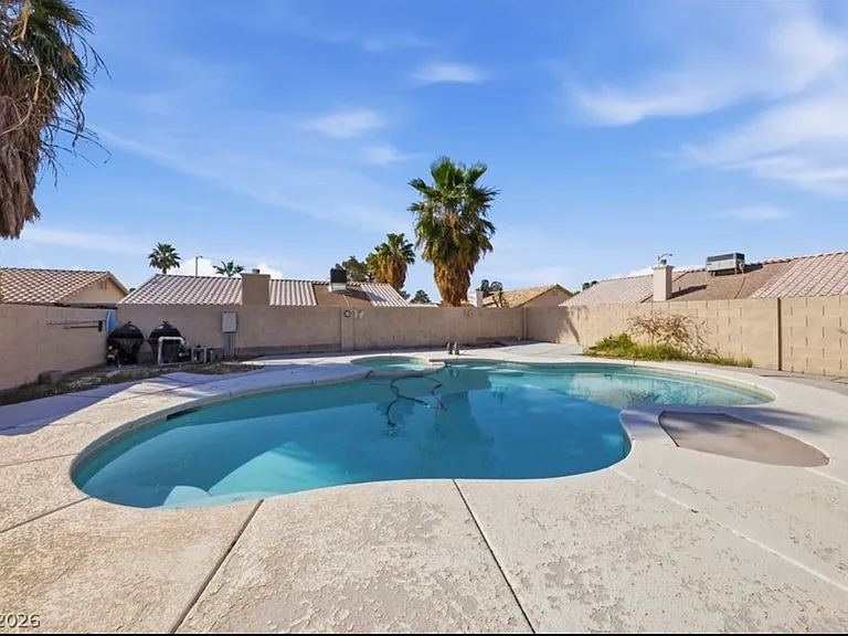 4251 Valley Royal Dr — Photo 21