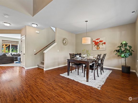 3rd image of 10428 183rd Drive SE