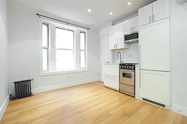 Rented by Kleier Residential | media 7