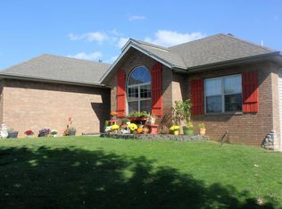 3870 S Hillsdale Ave, Springfield, MO 65807