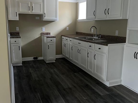 2nd image of 611 N Jefferson Ave Unit 611