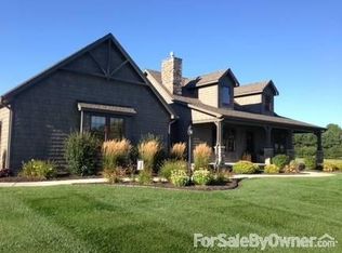 3910 E Bowser Rd, Syracuse, IN 46567