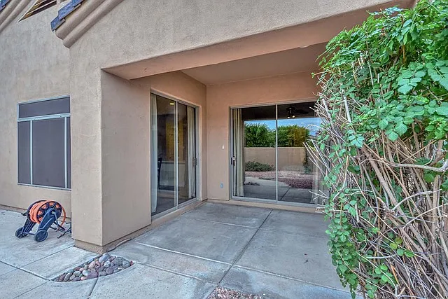 2210 E Branham Ln — Photo 36
