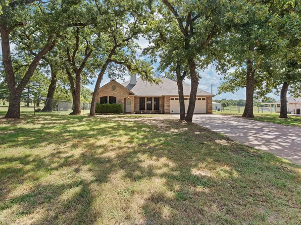 109 Sanchez Creek Ct, Weatherford, TX 76088