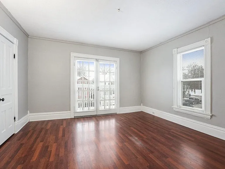 1043 Bridge St NW #2 — Photo 3