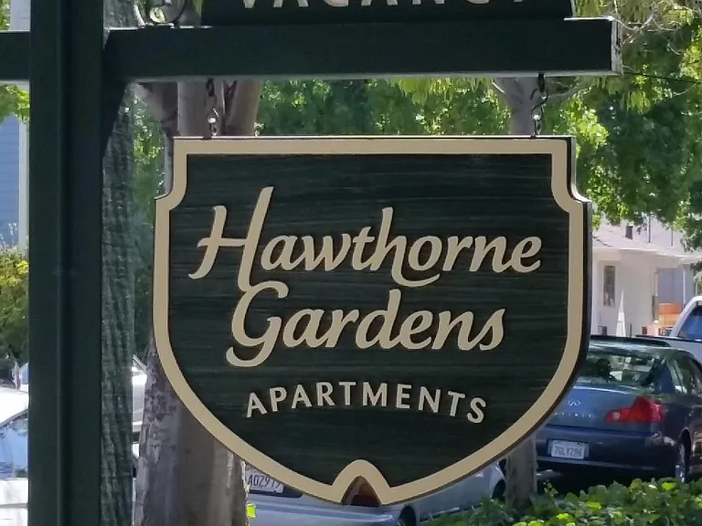 Hawthorne Gardens Apartments — Photo 17