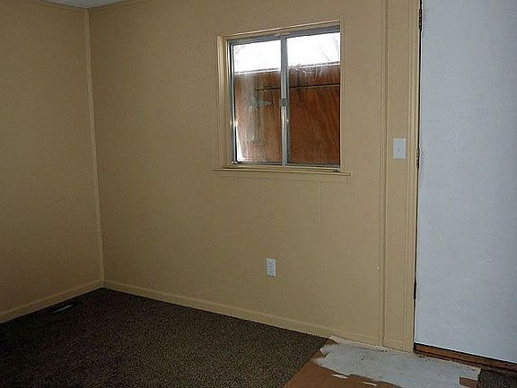 3rd image of 44 Myrick Ave