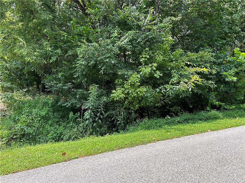 1st image of Elizabeth Dr #4