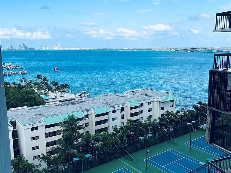 2333 Brickell Ave #1115 — Photo 16