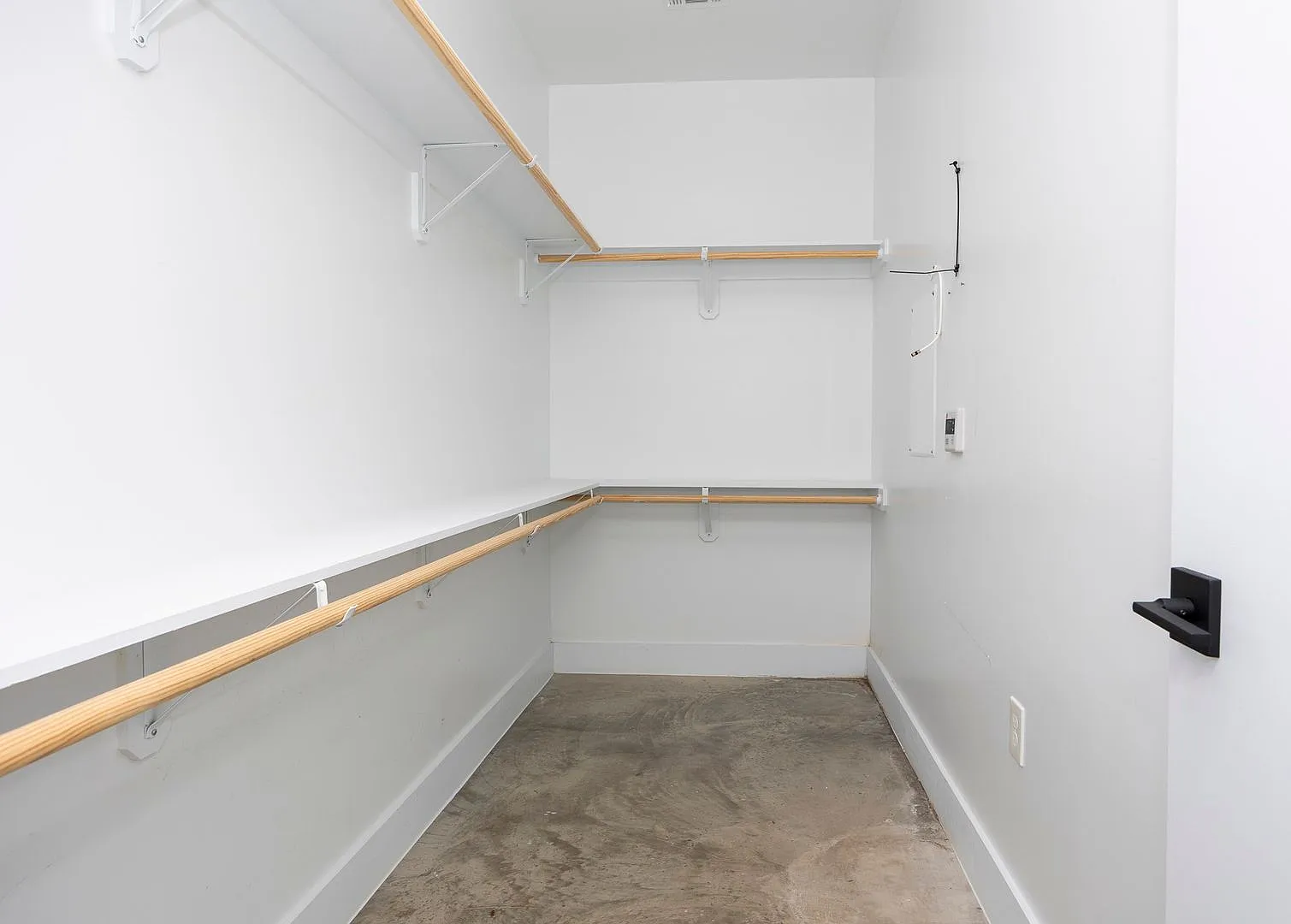 Bright, Open & EfficientPerfect Home for Modern Living! — Photo 3