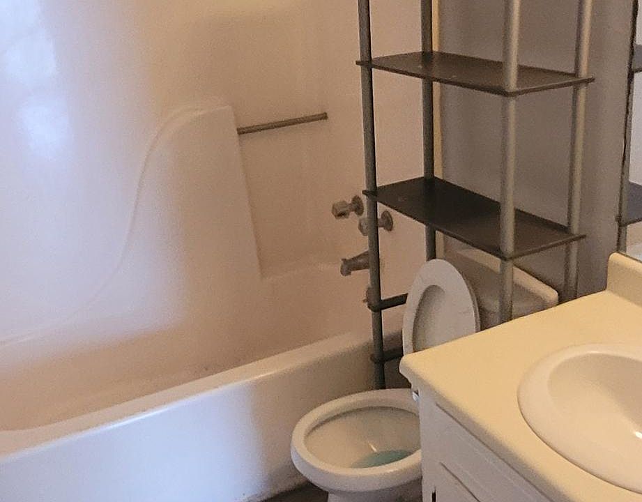 100 Highland Forest Dr Greenwood SC Zillow