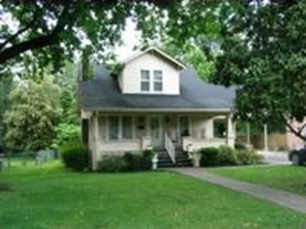 2715 Cayce Meade Dr, Hopkinsville, KY 42240