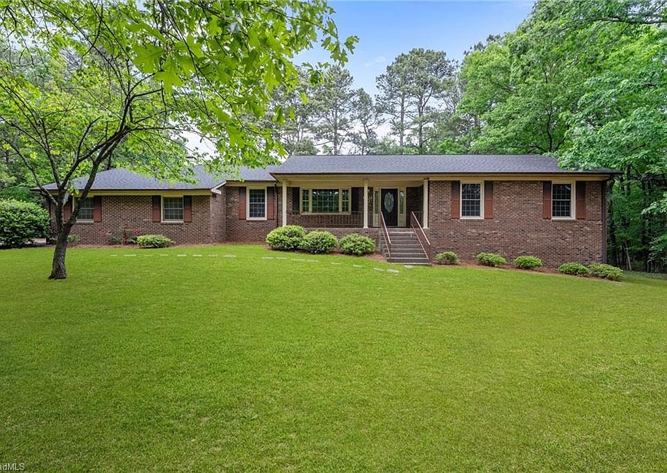 1st image of 3047 Isley Dr