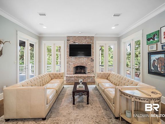 2nd image of 131 Savannah Sq