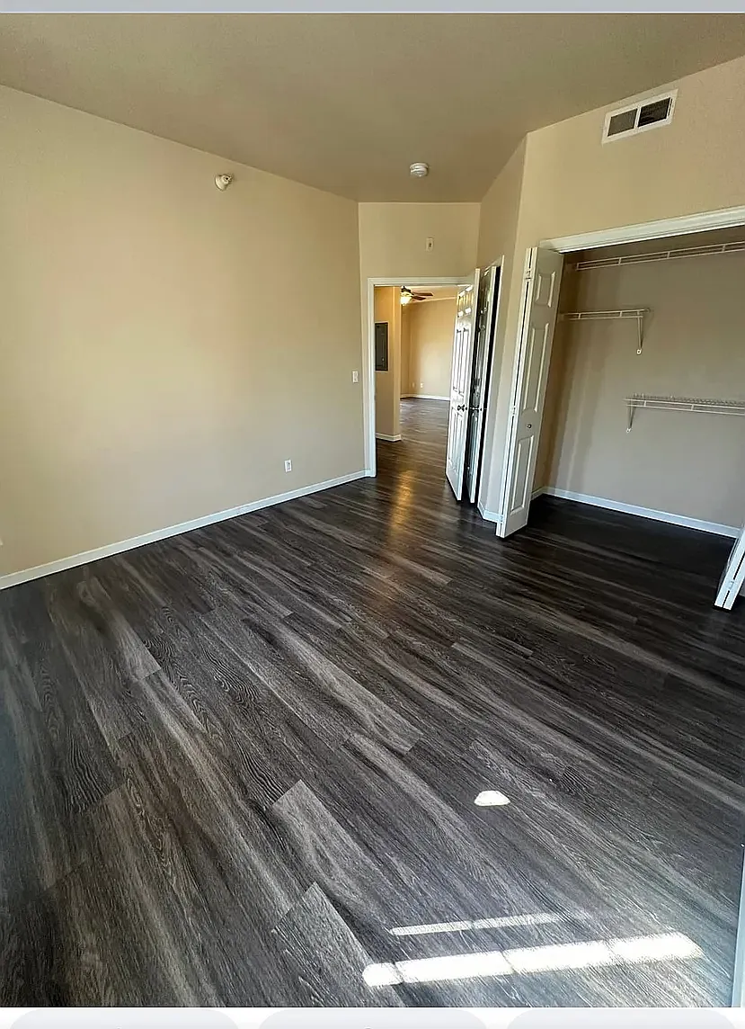 2 bed, 1034 sqft, $1,195 — Photo 4