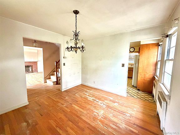 5th image of 131 Overlook Street