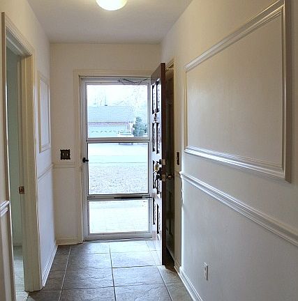 3rd image of 1527 Oxford Dr