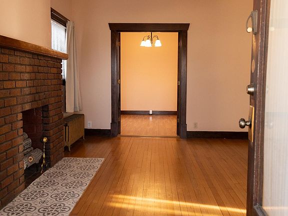 4th image of 300 2nd St