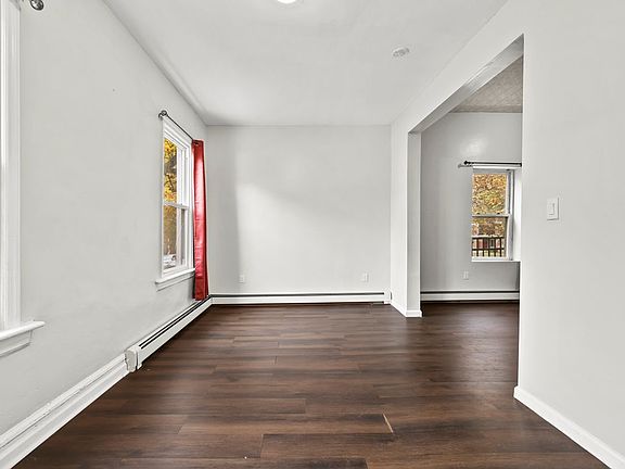 4th image of 81 Franklin St #1