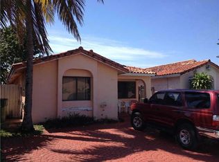 2504 W 64th Pl, Hialeah, FL 33016