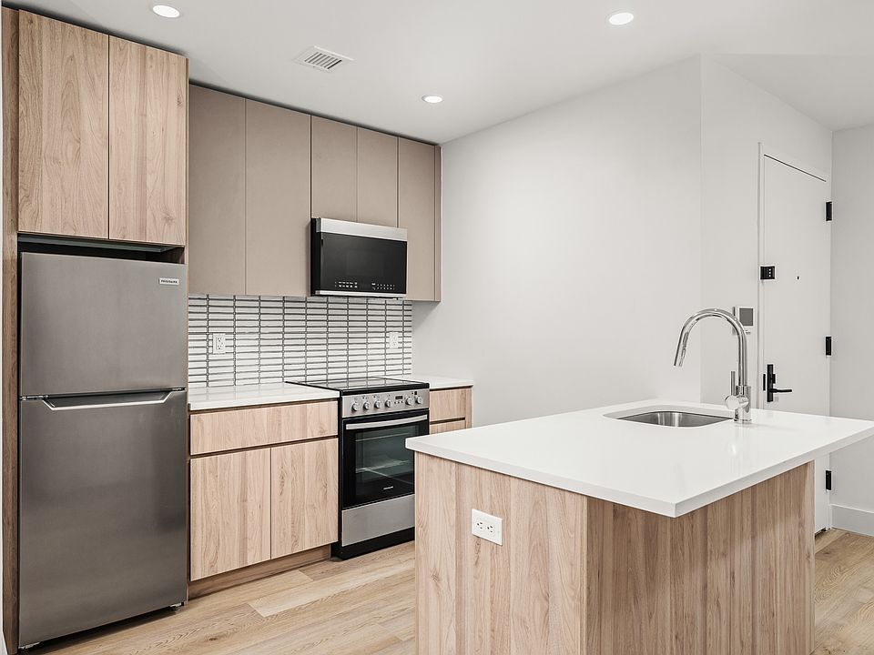 1st image of 91 Bruckner Blvd #606