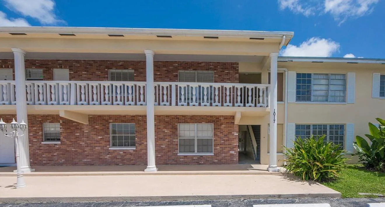 2 bed, 2.0 bath, 950 sqft, $2,100 — Photo 3