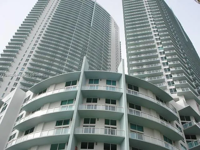 1900 N Bayshore Dr #511 — Photo 1