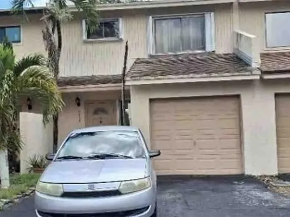4269 NW 76th Ave, Hollywood, FL 33024