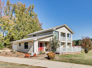 129 Garner St, Seagrove, NC 27341